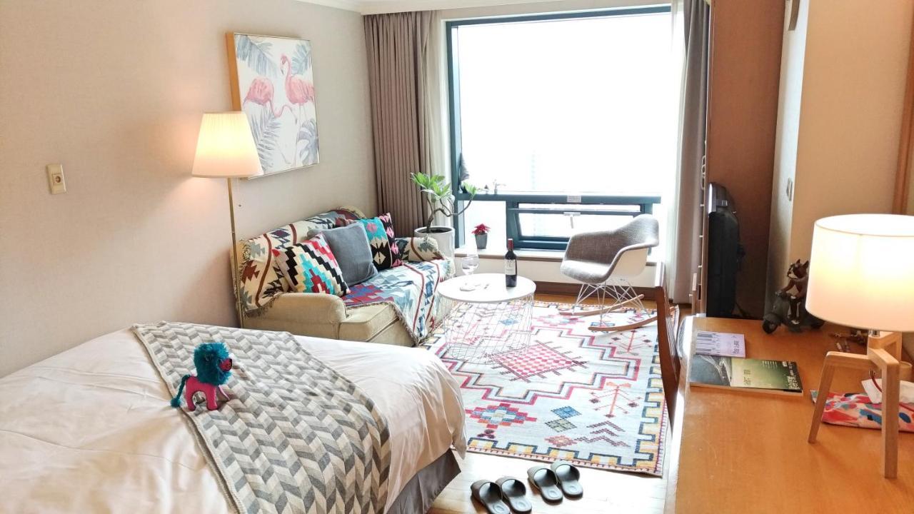 Artistic Studio Taichung Extérieur photo